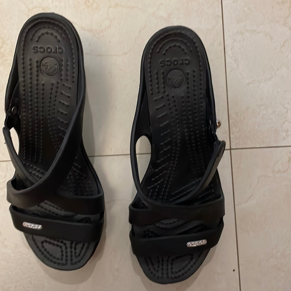Ladies size 7 Crocs black high heels
